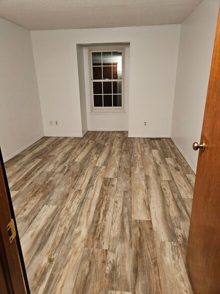 Building Photo - 9990 Grove St