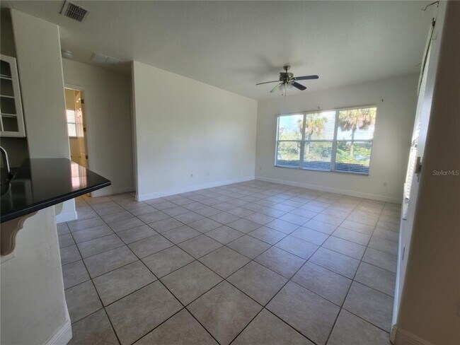 Building Photo - 113 Torino Ln