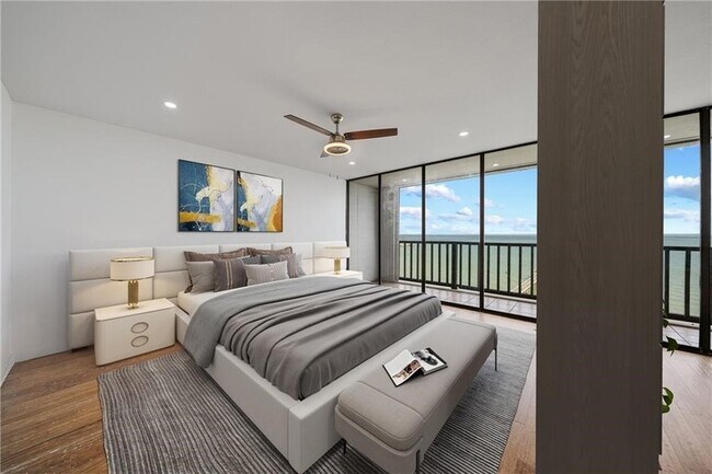 Building Photo - 4334 Ocean Dr