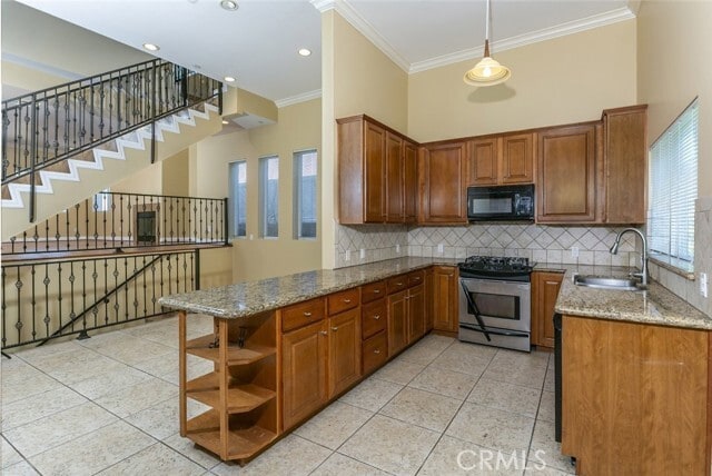 Building Photo - 5241 Colodny Dr