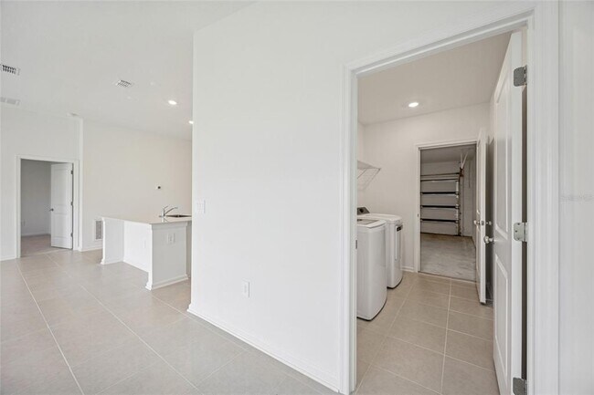 Building Photo - 4718 Golden Knight Blvd