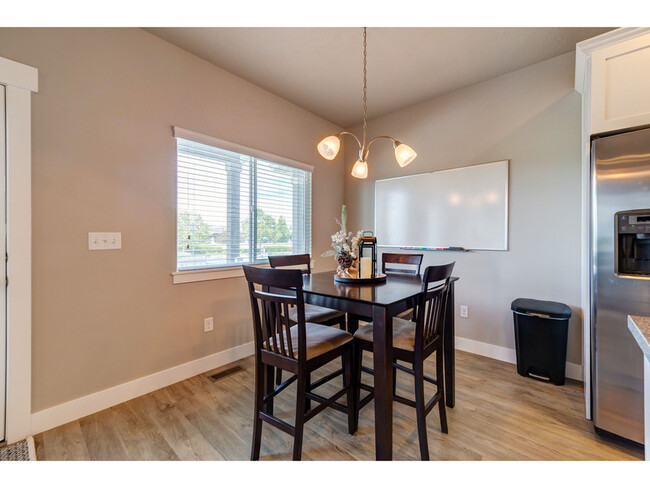 Building Photo - 722 S 1840 W
