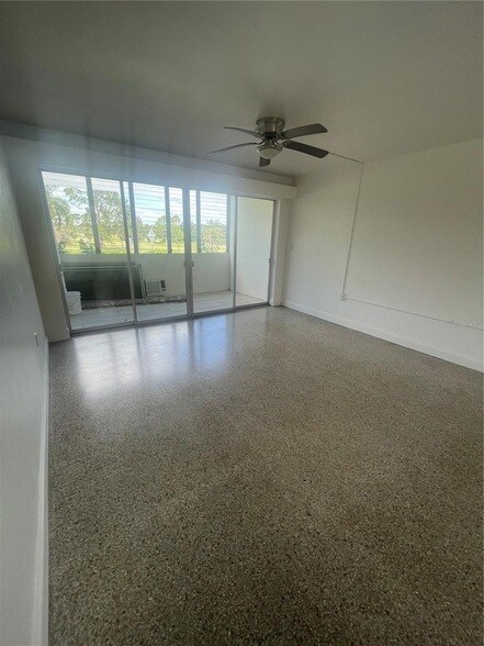 Building Photo - 200 N Betty Ln