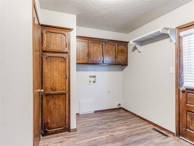 Building Photo - 1426 Pheasant Run Ct