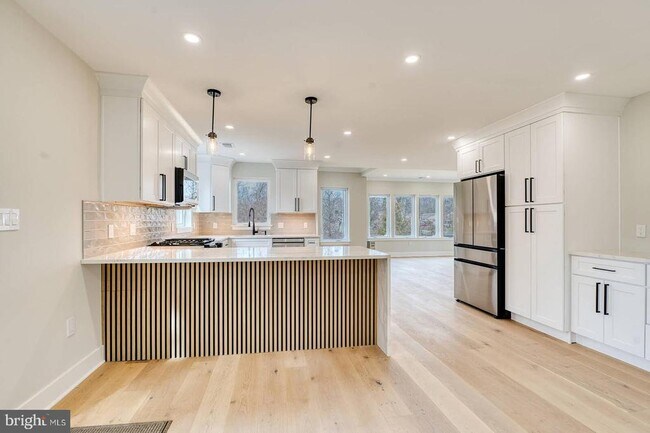 Building Photo - 9300 Riggs Rd