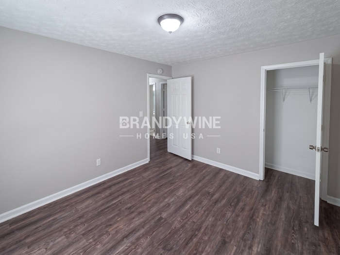 Building Photo - 6575 Smoke Ridge Dr