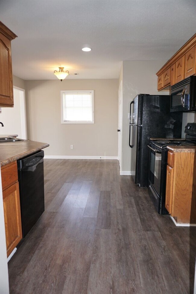 Building Photo - 3 Bed 2 Bath Home in Valley View District