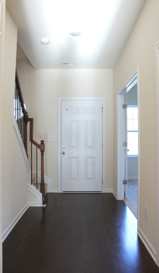 Building Photo - 6435 Prosperity Church Rd