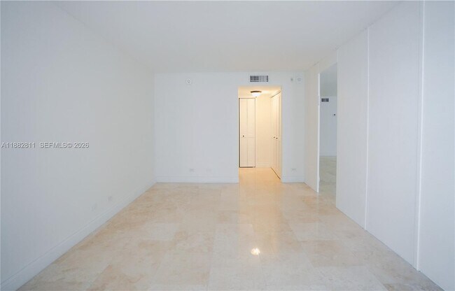 Building Photo - 6039 Collins Ave