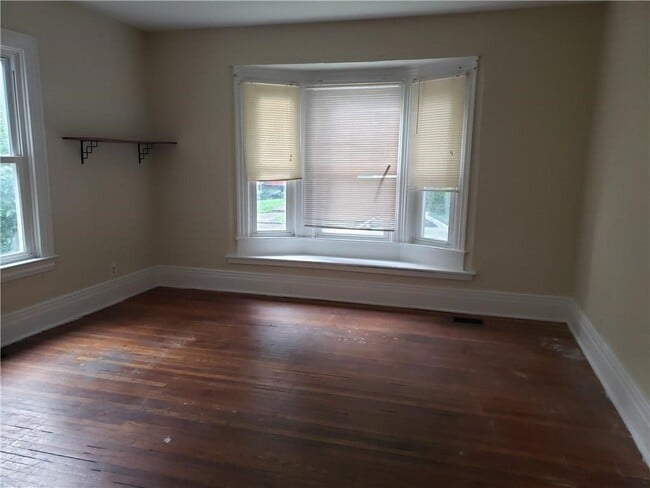 Primary Photo - 38 Berkshire St