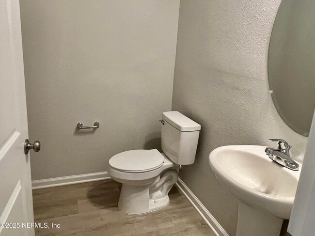 Building Photo - 845 Hartshill Pl