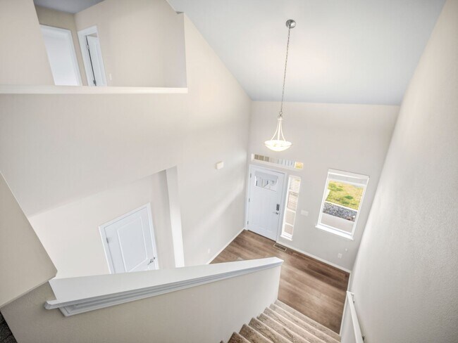 Building Photo - Charming North Spokane Home in a Quiet Neighborhood ? Limited-Time Move-In Special: Half Off Your...