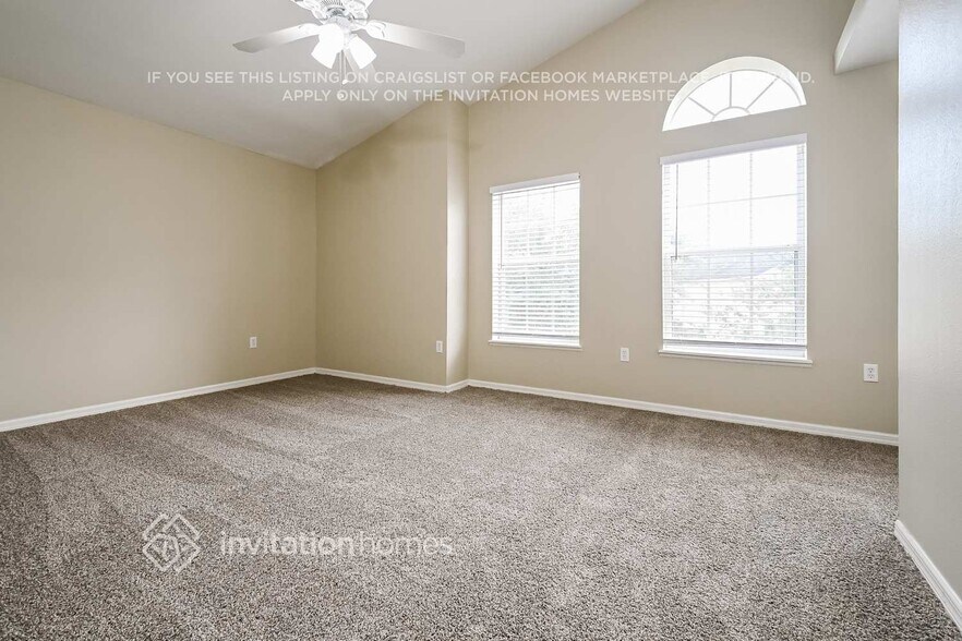 Building Photo - 931 Brenton Leaf Dr