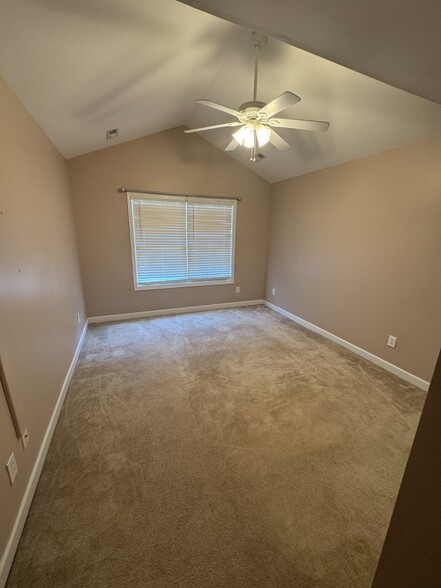 Master bedroom - 7649 Keistlers Store Rd
