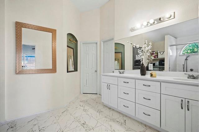 Building Photo - 1412 Cheyenne Rd