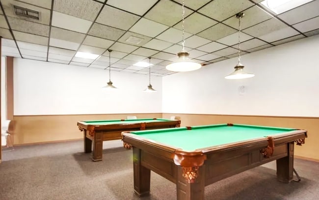 Building Photo - ****MOVE-IN SPECIAL: $500 OFF SECOND MONTH'S RENT****CHARMING 1BD/ 1BA AVAILABLE IN MISSION VALLEY!!