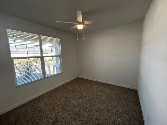 Building Photo - 17709 W Turquoise Ave