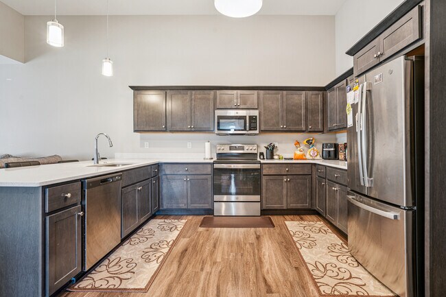 Building Photo - 2869 Spring Rose Cir