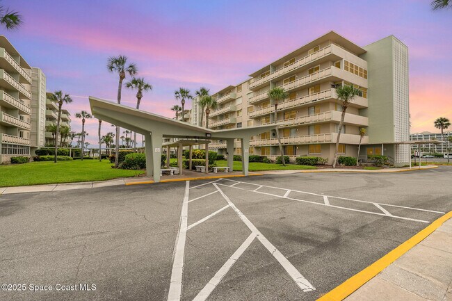 Building Photo - 2020 N Atlantic Ave