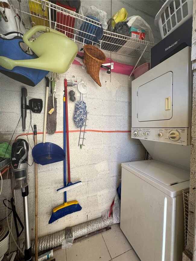 Building Photo - 15330 SW 106th Terrace