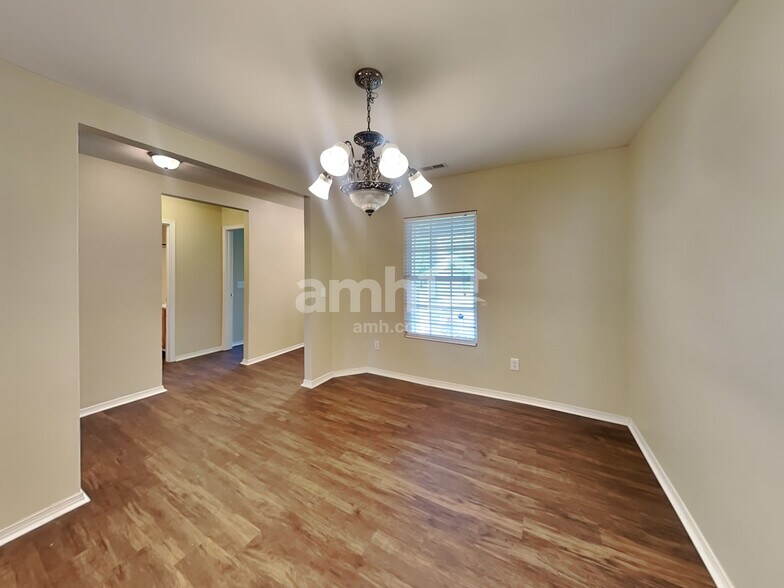 Building Photo - 10818 Dry Stone Dr