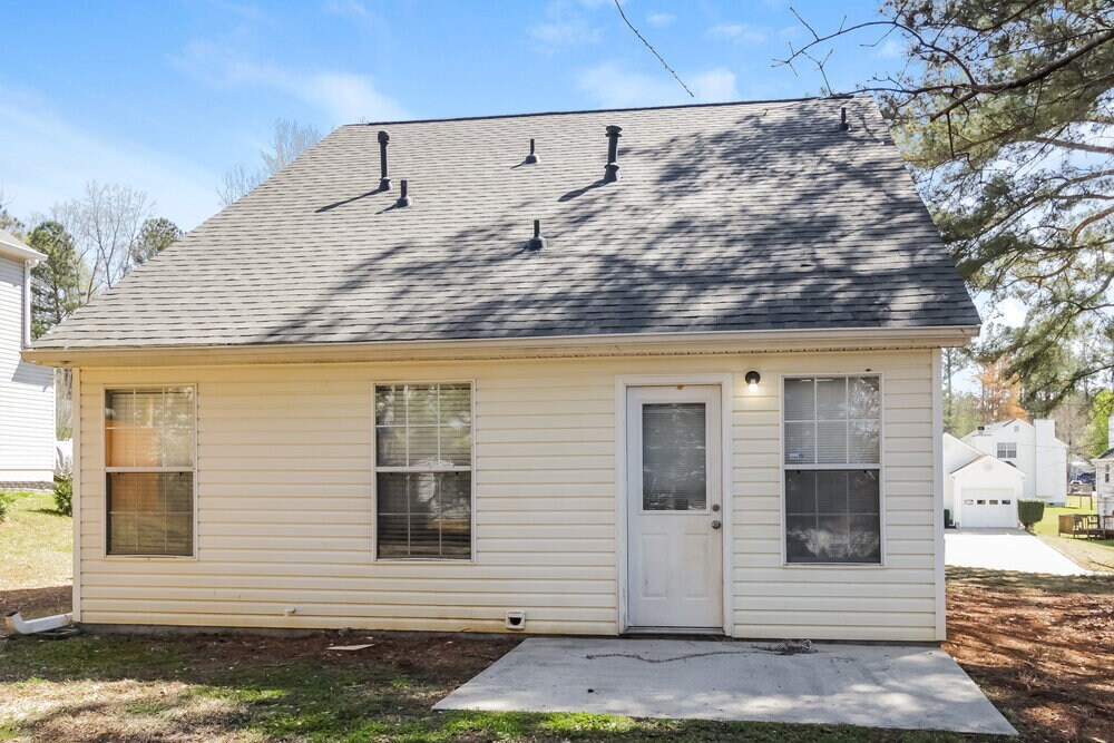 Building Photo - 1531 Wembley Dr