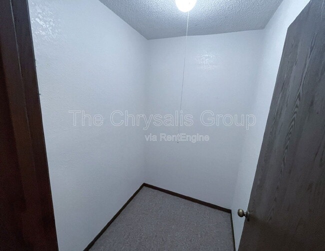 Building Photo - 2-3 3 Michael St