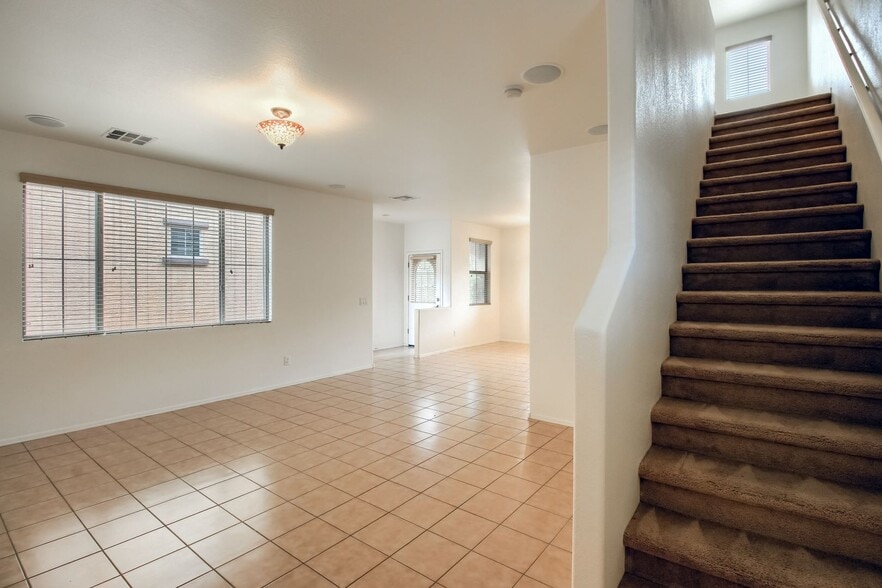 Building Photo - 3770 E Kristal Way