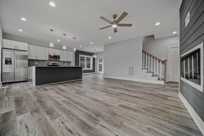 Building Photo - 1816 Scovel St