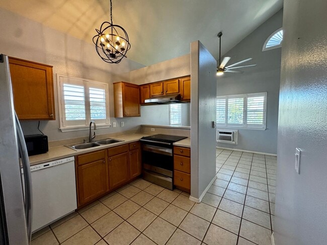 Building Photo - 2BR/2BA + Loft Condo at Villas at Kenolio – Vaulted Ceilings & Upgraded Interior