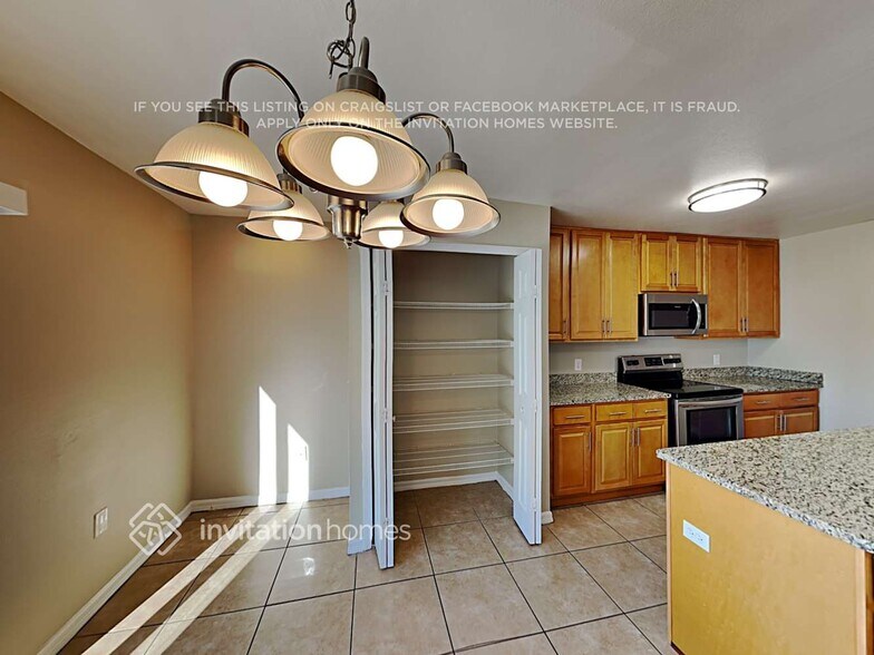 Building Photo - 10504 Opus Dr