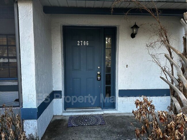 Building Photo - 2706 Graduate Ct