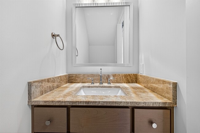 Building Photo - 2427 Camden Creek Ln