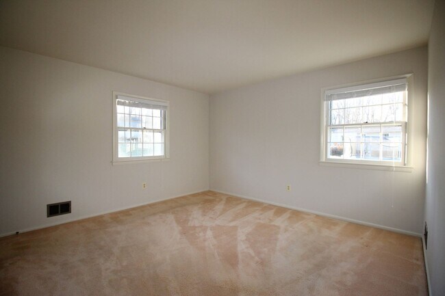 Building Photo - 3BR/2B Home