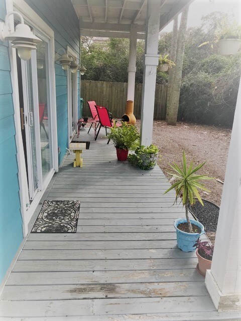 Building Photo - 75 Alamo St