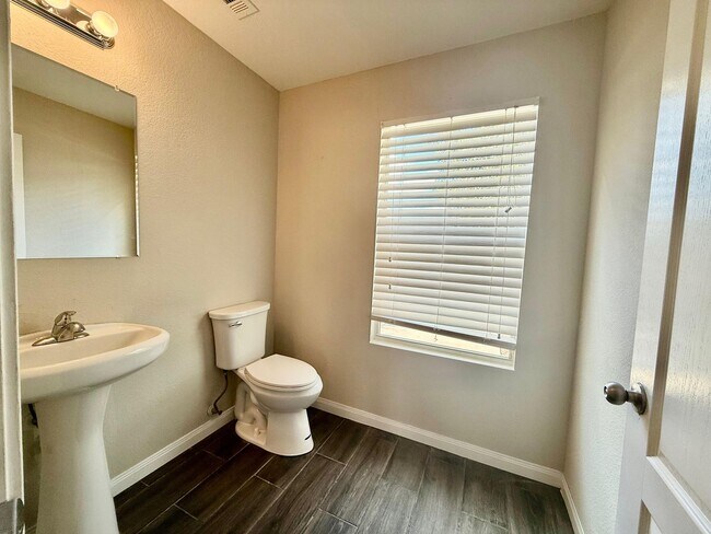 Building Photo - Spacious Two-Story Home: 4 Beds, 2.5 Baths...