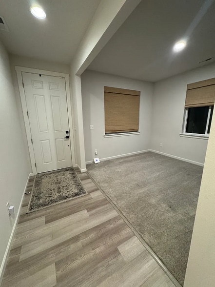 Building Photo - 6750 Skipper Ln SE