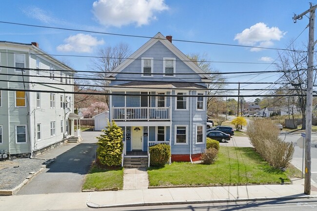 Building Photo - 298 S Main St