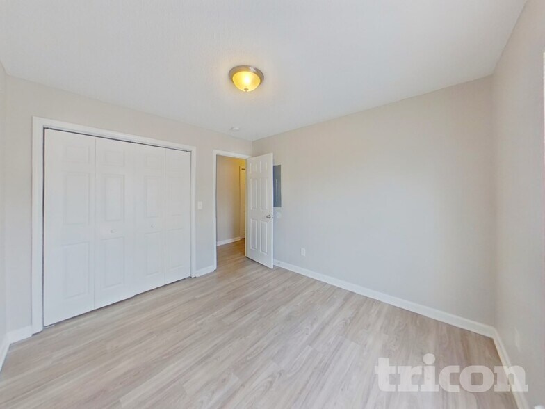 Building Photo - 1401 May Oak Cir