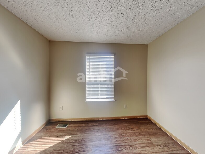 Building Photo - 3569 Quickwater Rd