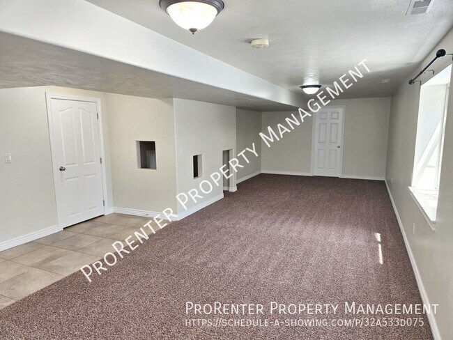Building Photo - 1911 1485 W