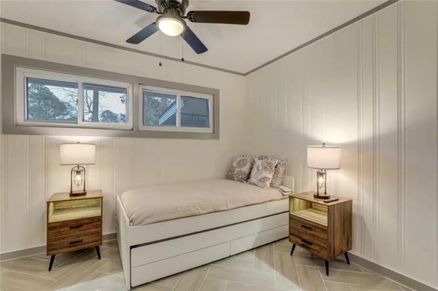 Building Photo - 1944 Cindy Dr