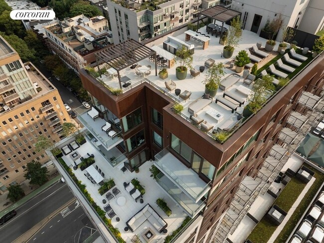 Building Photo - 380 4th Ave