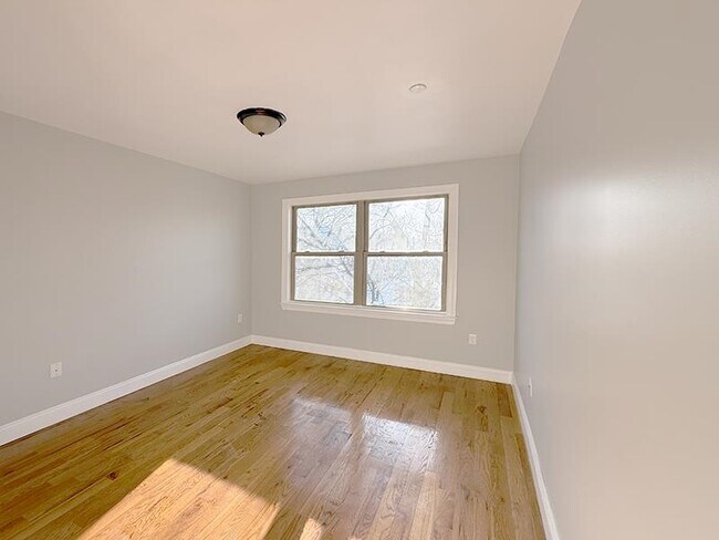 Building Photo - 381 Communipaw Ave