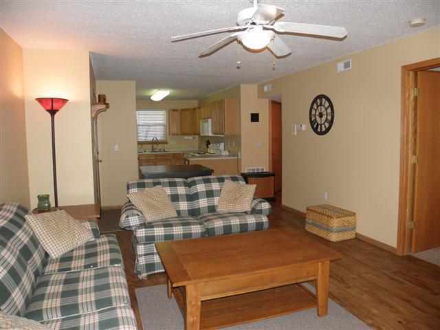 Building Photo - 20 Cherry Ct