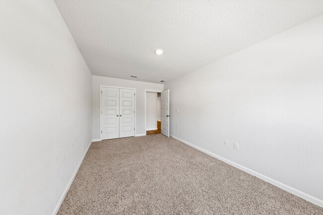 Building Photo - 6705 Sarah Ann Way