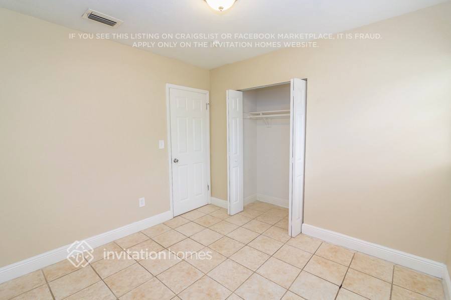 Building Photo - 10005 SW 166th St