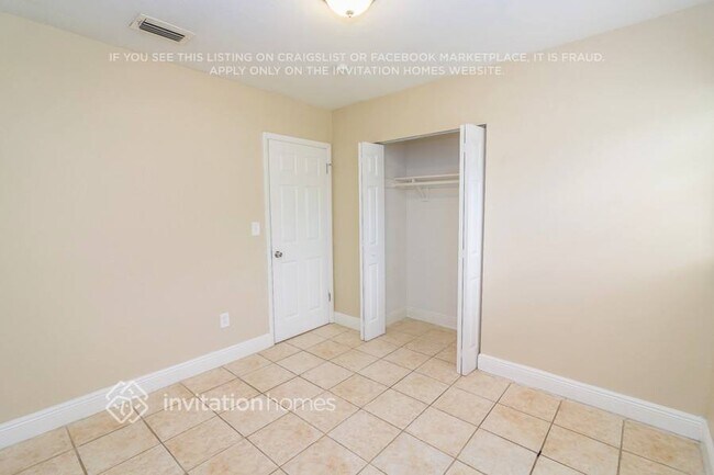 Building Photo - 10005 SW 166th St