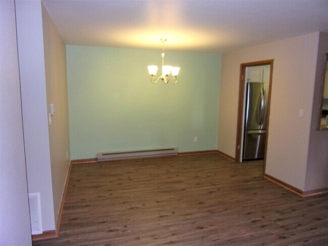 Building Photo - 1435 Pheasant Run Dr