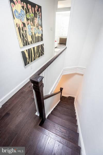 Building Photo - 1890 Ontario Pl NW